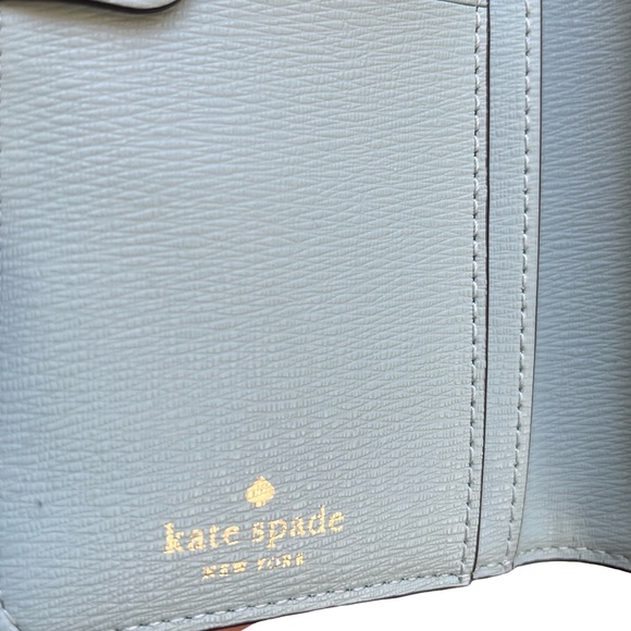 Kate Spade Darcy Embroidered Daisy Large Slim Bifold Wallet - Picture 14 of 15